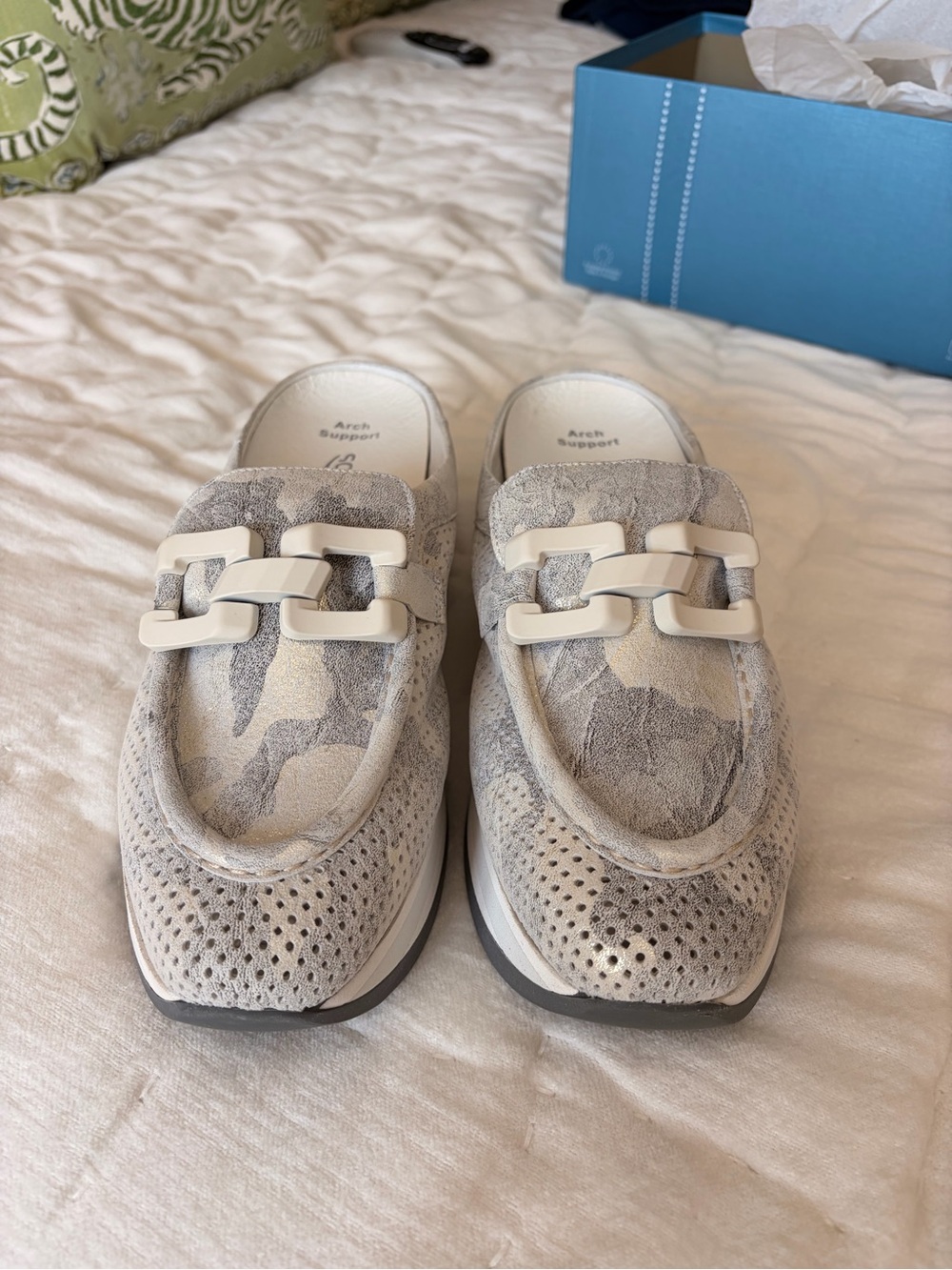 Softwaves Clio Perforated Slip-On Mules in Light Gray and Cream Camo